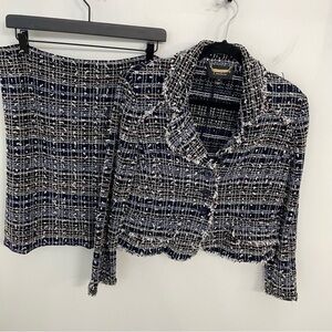 St. John Couture Boucle Tweed Skirt Suit Jacket Skirt Set.              2